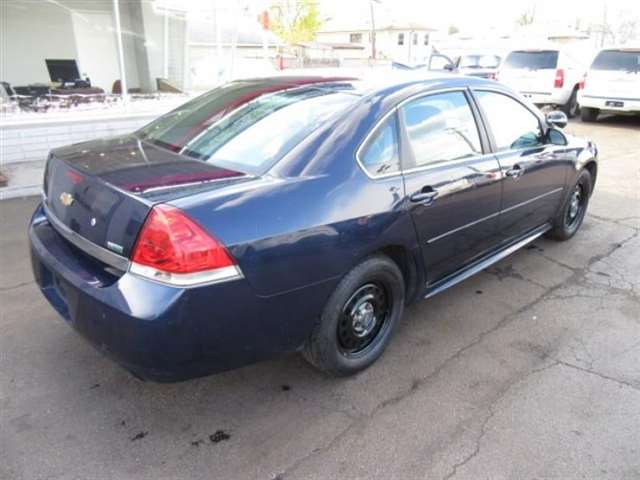 2011 Chevrolet Impala Police 4dr Sedan w/3FL